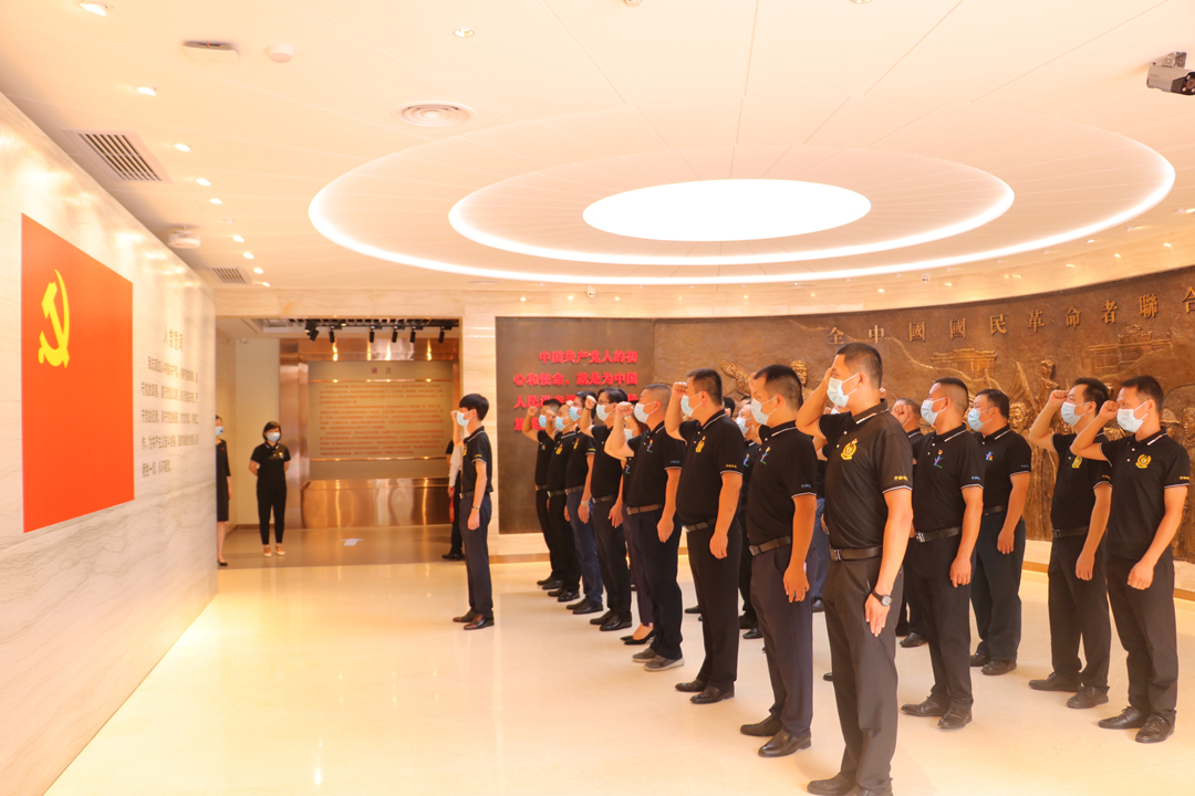 退役軍人拜訪中共三大